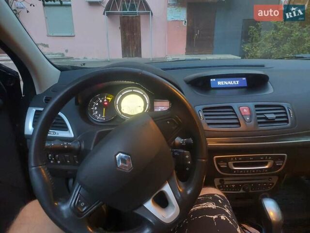 Сірий Рено Меган, об'ємом двигуна 2 л та пробігом 243 тис. км за 6500 $, фото 9 на Automoto.ua