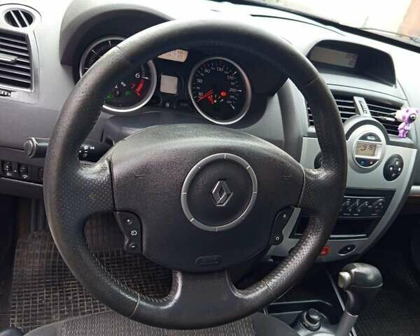 Серый Рено Меган, объемом двигателя 1.6 л и пробегом 198 тыс. км за 5800 $, фото 13 на Automoto.ua