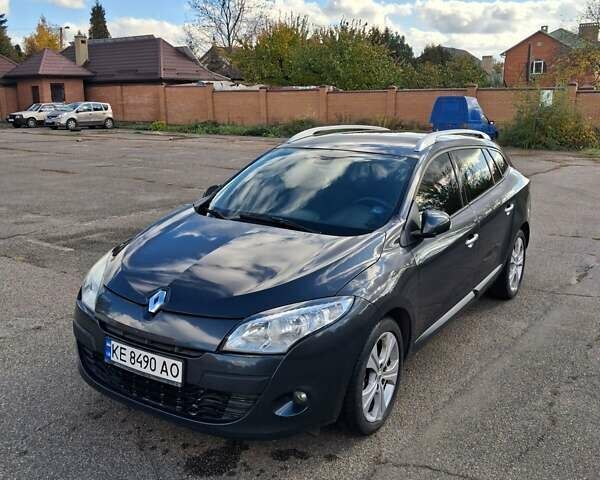 Сірий Рено Меган, об'ємом двигуна 1.4 л та пробігом 191 тис. км за 6700 $, фото 2 на Automoto.ua