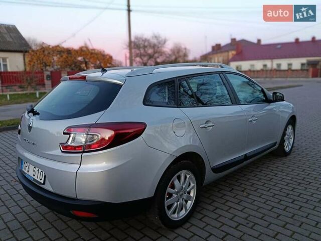 Серый Рено Меган, объемом двигателя 1.6 л и пробегом 195 тыс. км за 6800 $, фото 61 на Automoto.ua