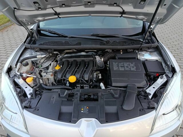 Серый Рено Меган, объемом двигателя 1.6 л и пробегом 195 тыс. км за 6750 $, фото 5 на Automoto.ua