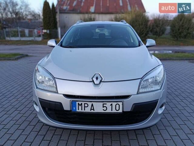Серый Рено Меган, объемом двигателя 1.6 л и пробегом 195 тыс. км за 6800 $, фото 58 на Automoto.ua