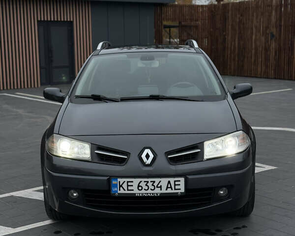 Серый Рено Меган, объемом двигателя 1.6 л и пробегом 204 тыс. км за 6900 $, фото 5 на Automoto.ua