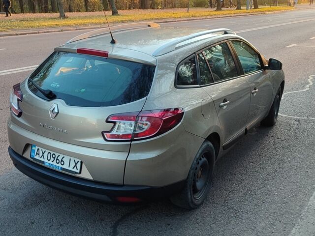 Сірий Рено Меган, об'ємом двигуна 1.6 л та пробігом 213 тис. км за 6500 $, фото 1 на Automoto.ua