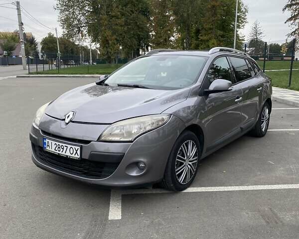 Рено Меган 2009 у Києві на Automoto.ua Сірий Рено Меган, об'ємом двигуна 1.87 л та пробігом 280 тис. км за 6499 $, фото 6 на Automoto.ua