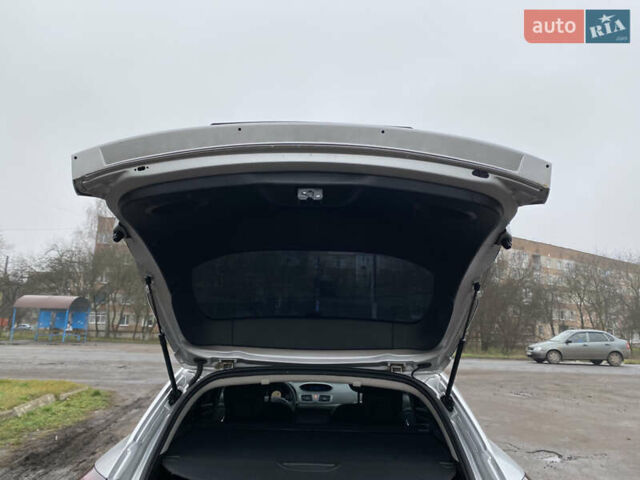 Серый Рено Меган, объемом двигателя 1.6 л и пробегом 206 тыс. км за 6850 $, фото 10 на Automoto.ua