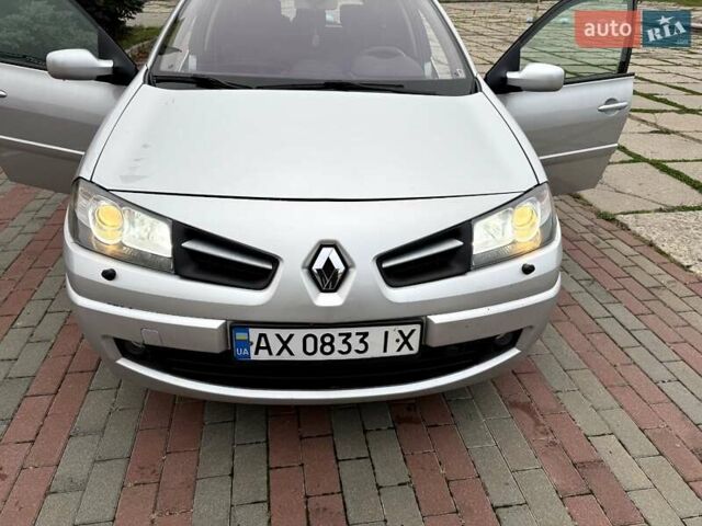 Сірий Рено Меган, об'ємом двигуна 1.6 л та пробігом 229 тис. км за 5100 $, фото 3 на Automoto.ua