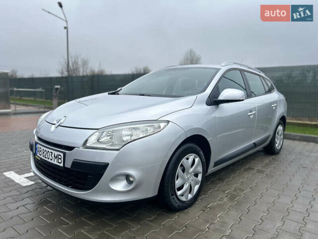 Сірий Рено Меган, об'ємом двигуна 1.6 л та пробігом 172 тис. км за 7450 $, фото 72 на Automoto.ua