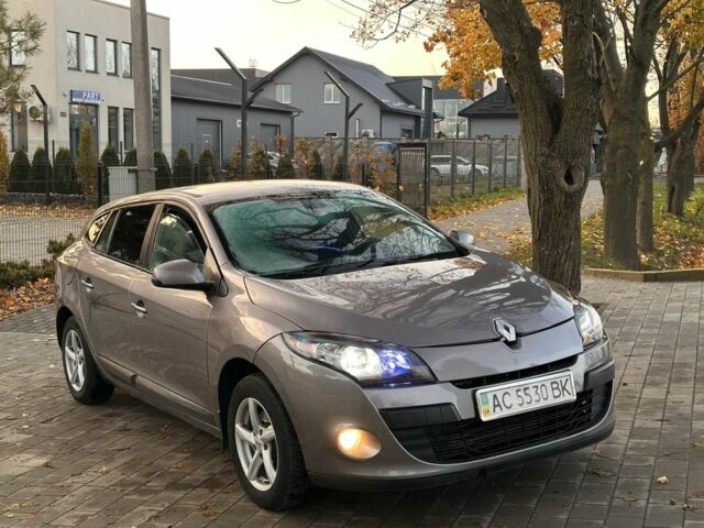 Серый Рено Меган, объемом двигателя 1.5 л и пробегом 275 тыс. км за 5350 $, фото 6 на Automoto.ua