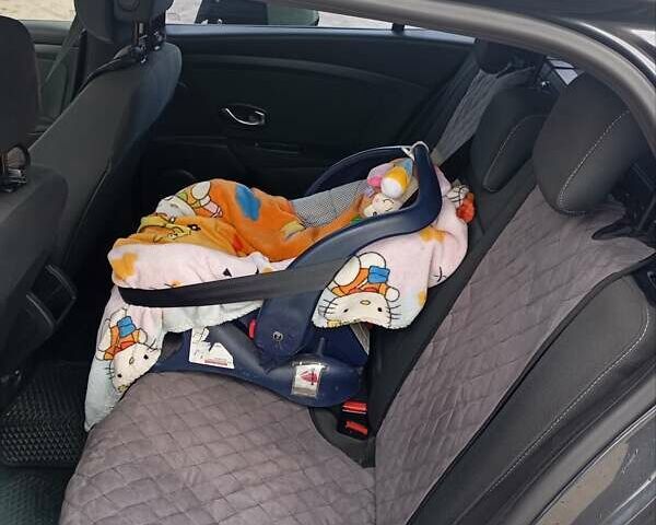 Серый Рено Меган, объемом двигателя 1.5 л и пробегом 300 тыс. км за 7000 $, фото 7 на Automoto.ua