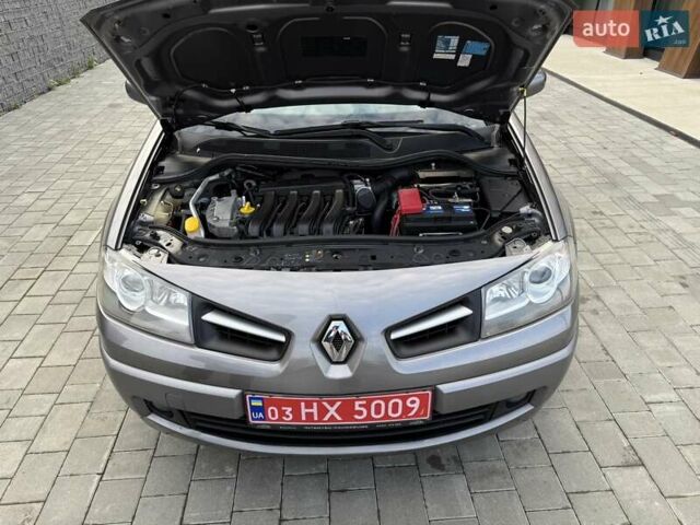 Серый Рено Меган, объемом двигателя 1.6 л и пробегом 195 тыс. км за 5850 $, фото 38 на Automoto.ua