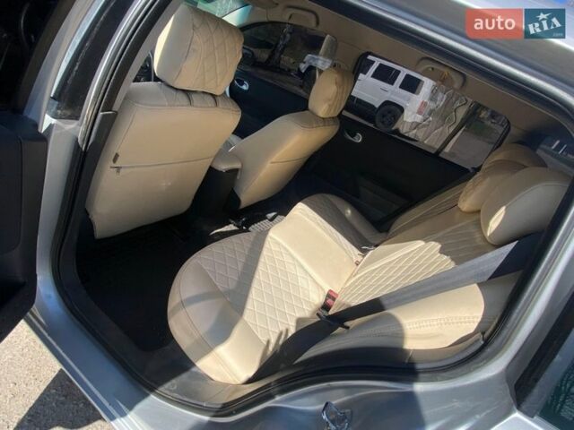 Серый Рено Меган, объемом двигателя 1.6 л и пробегом 321 тыс. км за 5100 $, фото 13 на Automoto.ua