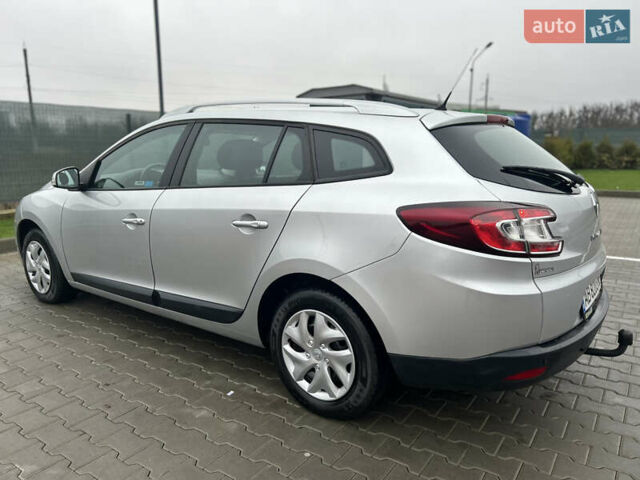 Сірий Рено Меган, об'ємом двигуна 1.6 л та пробігом 172 тис. км за 7450 $, фото 40 на Automoto.ua