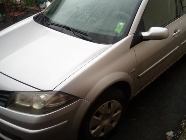 Серый Рено Меган, объемом двигателя 1.5 л и пробегом 230 тыс. км за 5500 $, фото 2 на Automoto.ua