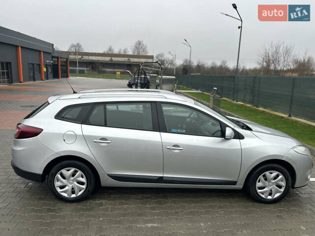 Сірий Рено Меган, об'ємом двигуна 1.6 л та пробігом 172 тис. км за 7450 $, фото 25 на Automoto.ua