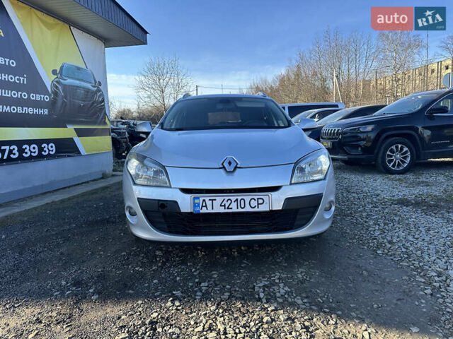 Сірий Рено Меган, об'ємом двигуна 1.46 л та пробігом 360 тис. км за 5800 $, фото 1 на Automoto.ua