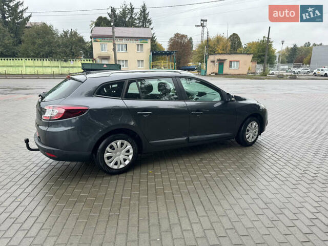 Серый Рено Меган, объемом двигателя 1.6 л и пробегом 231 тыс. км за 7800 $, фото 15 на Automoto.ua