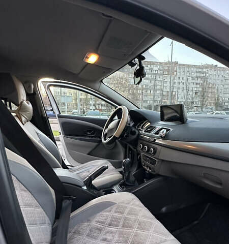 Сірий Рено Меган, об'ємом двигуна 1.46 л та пробігом 249 тис. км за 6999 $, фото 10 на Automoto.ua