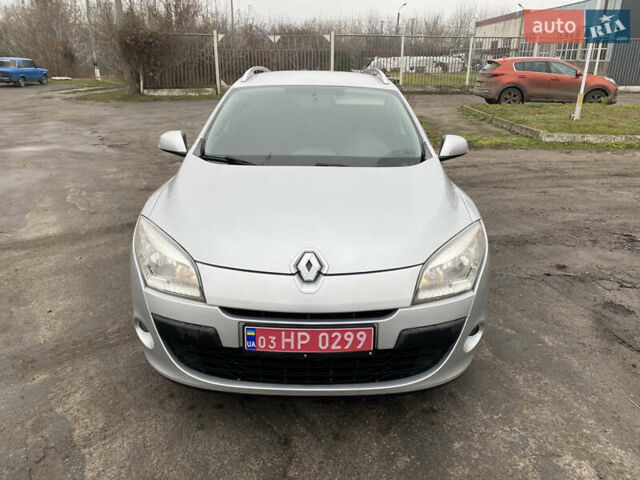 Серый Рено Меган, объемом двигателя 1.6 л и пробегом 206 тыс. км за 6850 $, фото 3 на Automoto.ua
