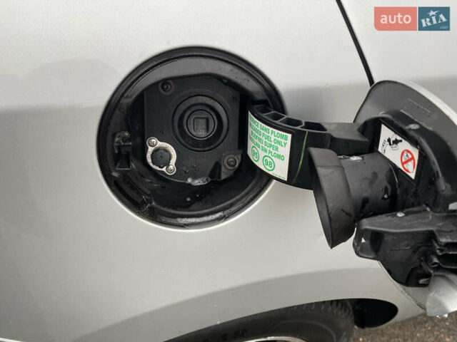 Серый Рено Меган, объемом двигателя 1.6 л и пробегом 206 тыс. км за 6850 $, фото 15 на Automoto.ua