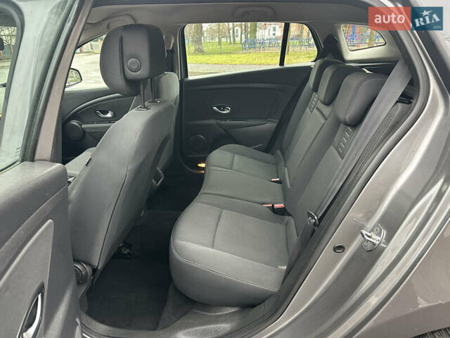 Серый Рено Меган, объемом двигателя 1.6 л и пробегом 176 тыс. км за 6500 $, фото 27 на Automoto.ua