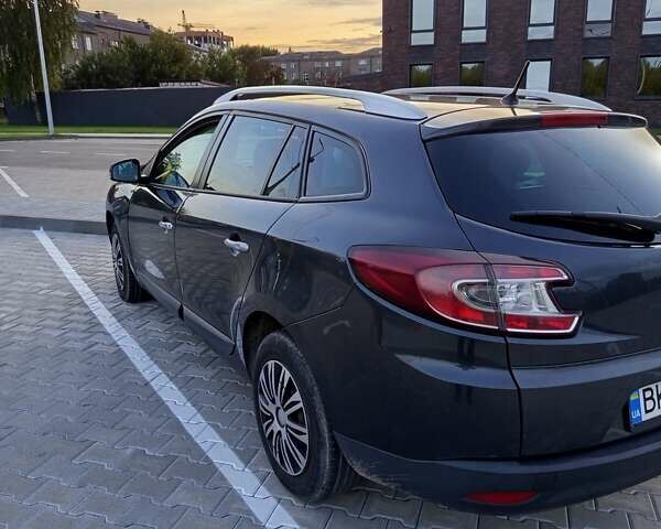 Сірий Рено Меган, об'ємом двигуна 1.5 л та пробігом 304 тис. км за 6000 $, фото 4 на Automoto.ua