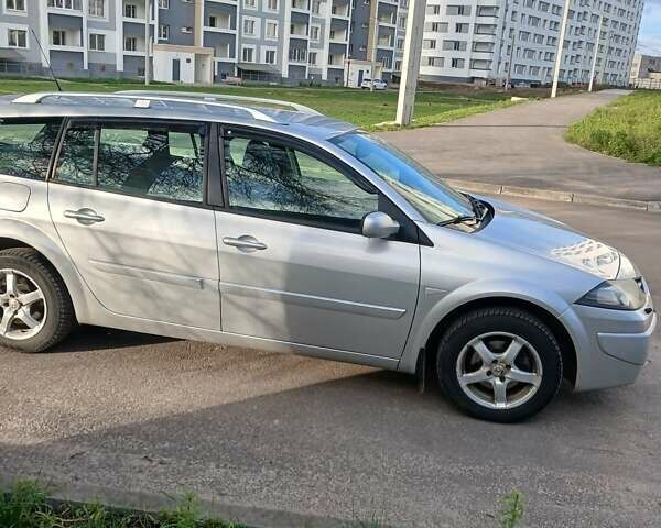 Серый Рено Меган, объемом двигателя 1.6 л и пробегом 199 тыс. км за 4900 $, фото 2 на Automoto.ua