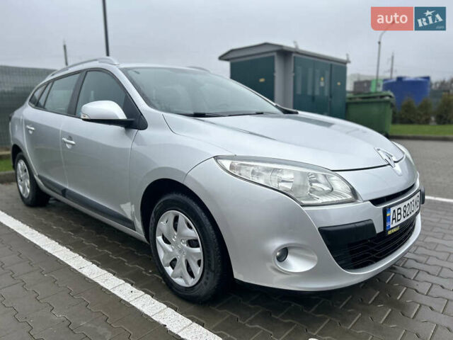 Сірий Рено Меган, об'ємом двигуна 1.6 л та пробігом 172 тис. км за 7450 $, фото 79 на Automoto.ua