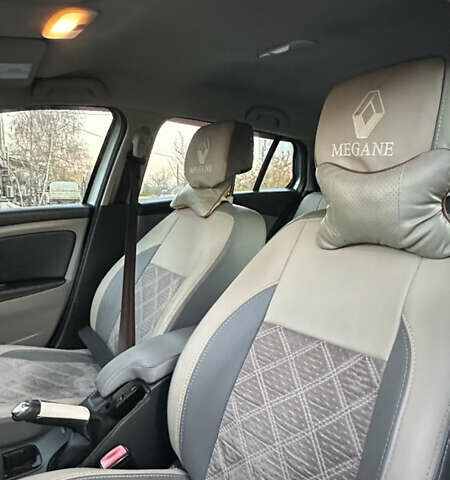 Сірий Рено Меган, об'ємом двигуна 1.46 л та пробігом 249 тис. км за 6999 $, фото 8 на Automoto.ua