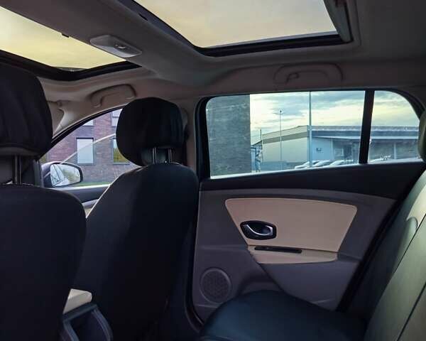 Сірий Рено Меган, об'ємом двигуна 1.5 л та пробігом 304 тис. км за 6000 $, фото 7 на Automoto.ua