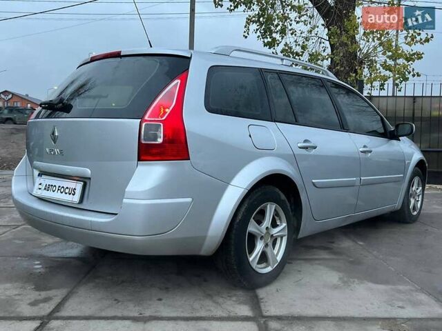 Серый Рено Меган, объемом двигателя 1.6 л и пробегом 263 тыс. км за 5590 $, фото 6 на Automoto.ua