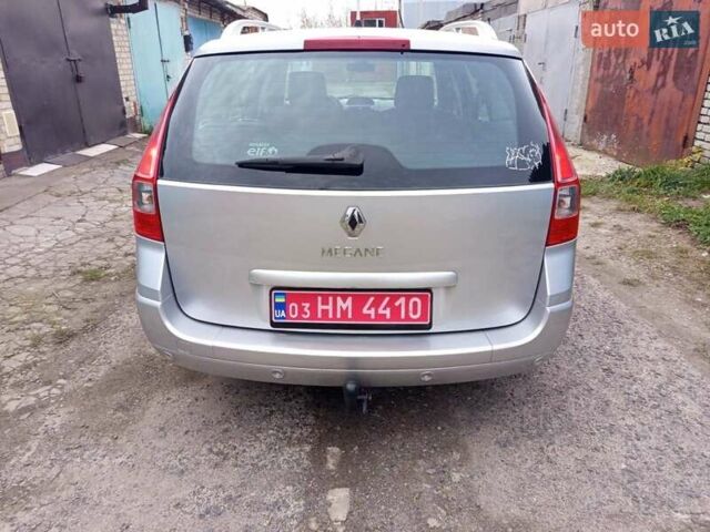 Серый Рено Меган, объемом двигателя 1.6 л и пробегом 198 тыс. км за 5800 $, фото 1 на Automoto.ua