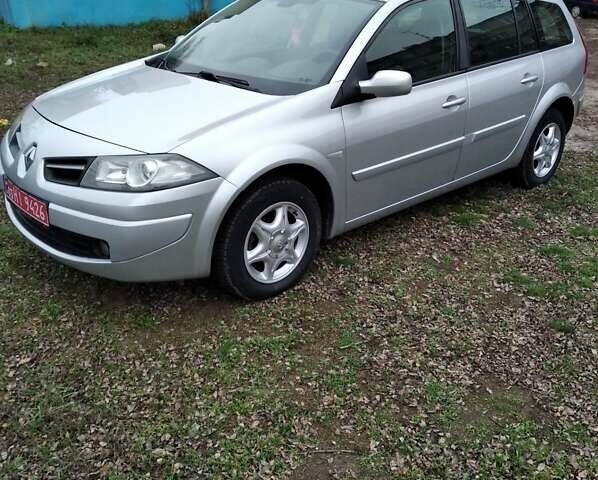 Серый Рено Меган, объемом двигателя 1.6 л и пробегом 178 тыс. км за 5900 $, фото 2 на Automoto.ua