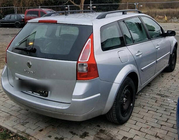 Серый Рено Меган, объемом двигателя 1.6 л и пробегом 185 тыс. км за 6250 $, фото 2 на Automoto.ua
