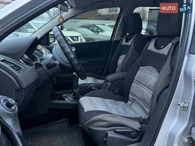 Серый Рено Меган, объемом двигателя 1.6 л и пробегом 263 тыс. км за 5590 $, фото 8 на Automoto.ua