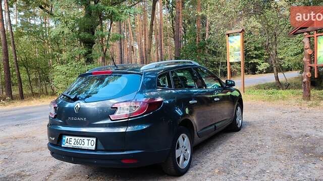 Сірий Рено Меган, об'ємом двигуна 1.46 л та пробігом 290 тис. км за 5500 $, фото 8 на Automoto.ua