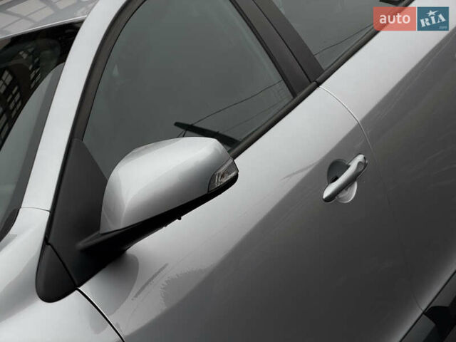Сірий Рено Меган, об'ємом двигуна 1.6 л та пробігом 196 тис. км за 7850 $, фото 116 на Automoto.ua