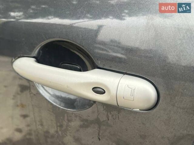 Сірий Рено Меган, об'ємом двигуна 2 л та пробігом 243 тис. км за 6890 $, фото 26 на Automoto.ua