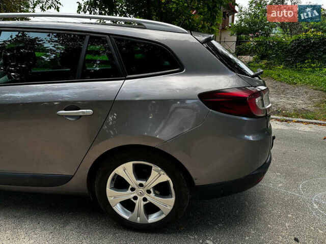 Рено Меган 2009 в Киеве на Automoto.ua Серый Рено Меган, объемом двигателя 1.4 л и пробегом 267 тыс. км за 5990 $, фото 9 на Automoto.ua