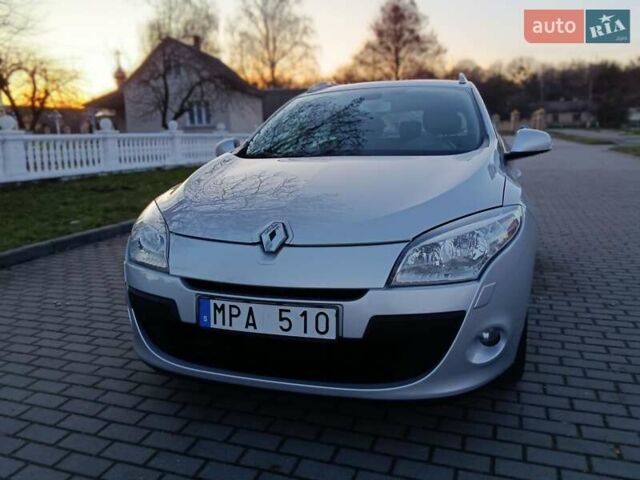 Серый Рено Меган, объемом двигателя 1.6 л и пробегом 195 тыс. км за 6800 $, фото 74 на Automoto.ua