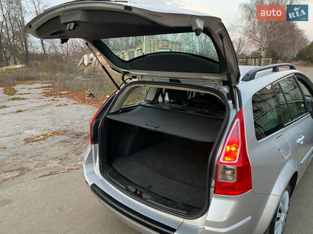 Сірий Рено Меган, об'ємом двигуна 1.6 л та пробігом 260 тис. км за 3600 $, фото 6 на Automoto.ua