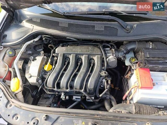 Серый Рено Меган, объемом двигателя 1.6 л и пробегом 190 тыс. км за 5800 $, фото 43 на Automoto.ua