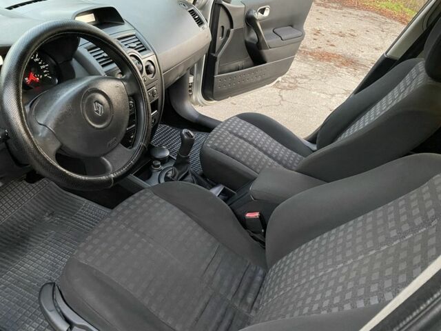 Сірий Рено Меган, об'ємом двигуна 1.6 л та пробігом 260 тис. км за 3750 $, фото 18 на Automoto.ua