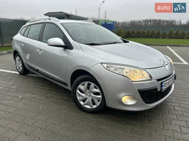 Сірий Рено Меган, об'ємом двигуна 1.6 л та пробігом 172 тис. км за 7450 $, фото 11 на Automoto.ua