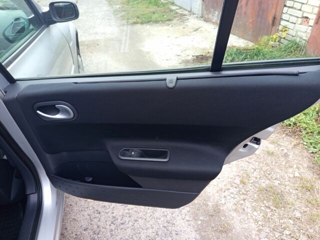 Серый Рено Меган, объемом двигателя 6 л и пробегом 198 тыс. км за 5850 $, фото 17 на Automoto.ua