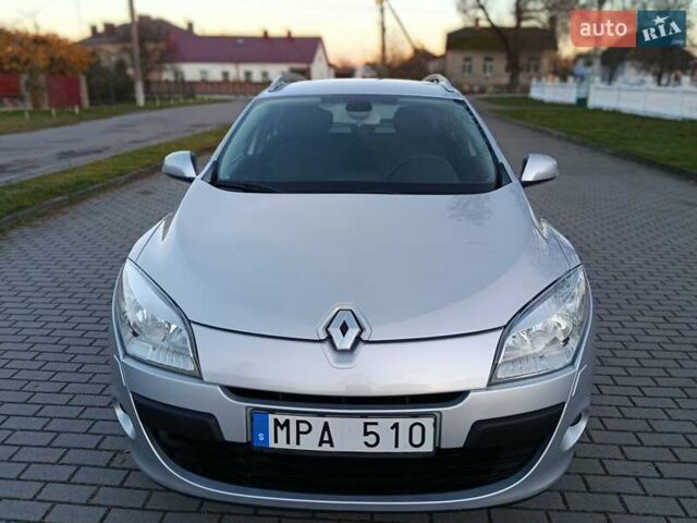 Серый Рено Меган, объемом двигателя 1.6 л и пробегом 195 тыс. км за 6800 $, фото 36 на Automoto.ua
