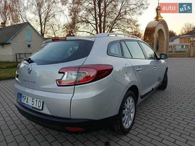 Серый Рено Меган, объемом двигателя 1.6 л и пробегом 195 тыс. км за 6800 $, фото 5 на Automoto.ua