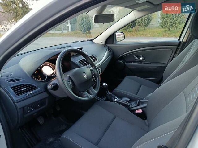 Серый Рено Меган, объемом двигателя 1.6 л и пробегом 195 тыс. км за 6800 $, фото 44 на Automoto.ua