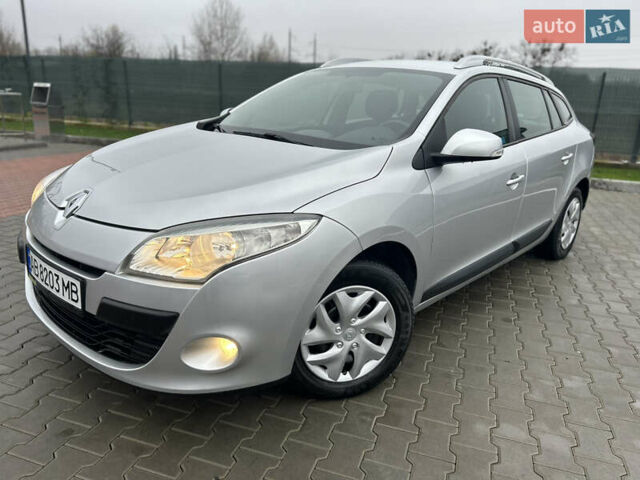 Сірий Рено Меган, об'ємом двигуна 1.6 л та пробігом 172 тис. км за 7450 $, фото 15 на Automoto.ua