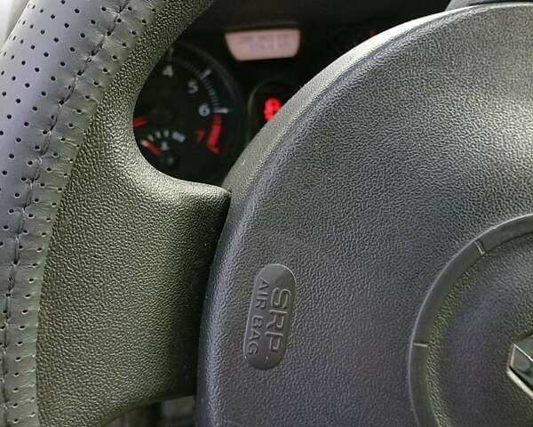 Серый Рено Меган, объемом двигателя 1.6 л и пробегом 200 тыс. км за 5800 $, фото 2 на Automoto.ua